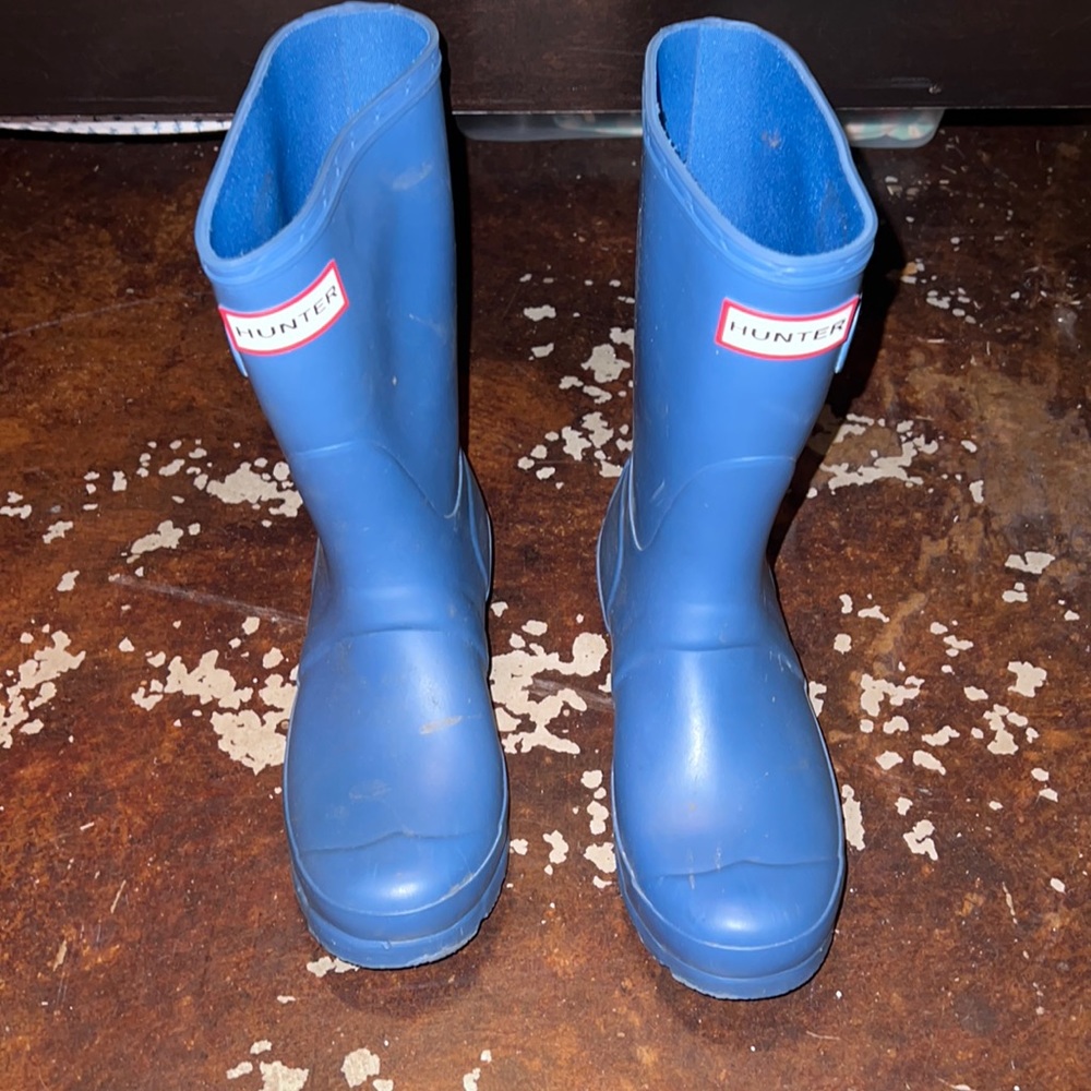 Hunter mid-calf bright, matte blue rainboots